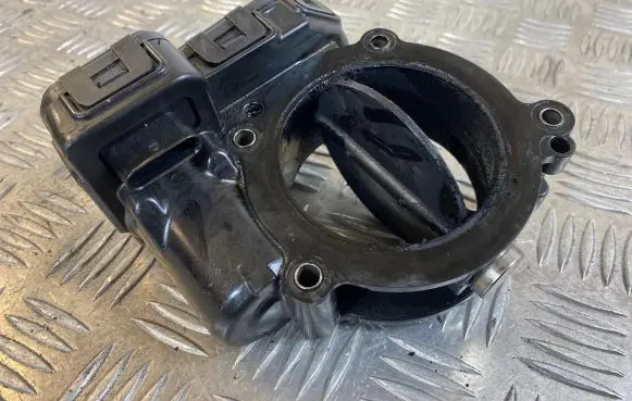 Mercedes-Benz E W212 Throttle valve A6510900470 DK0040 0280750573