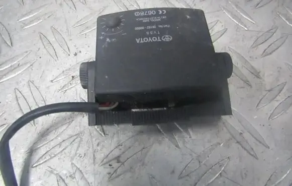 Toyota Celica T230 Alarm control unit/module 0819200920 08192-00920
