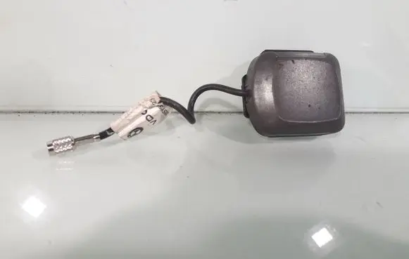 BMW 3 E46 Aerial GPS antenna 2836728 11640474