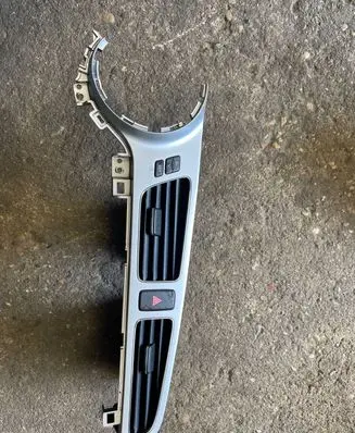 KIA Ceed Dash center air vent grill 97410A200