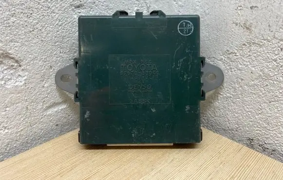 Lexus IS 220D-250-350 Parking PDC control unit/module 8967053040 1012380111