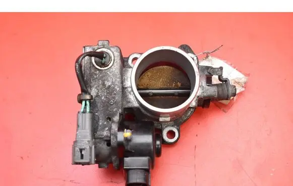 Toyota Corolla E120 E130 Throttle body valve 89672-21020