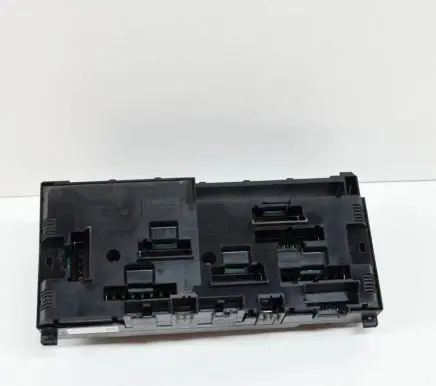 BMW X4 F26 Fuse module 317033444 9315150