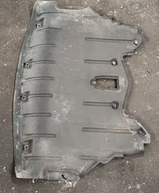 BMW X5 E70 Engine splash shield/under tray 