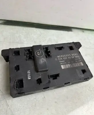 Mercedes-Benz Vito Viano W639 Door control unit/module 6398200026