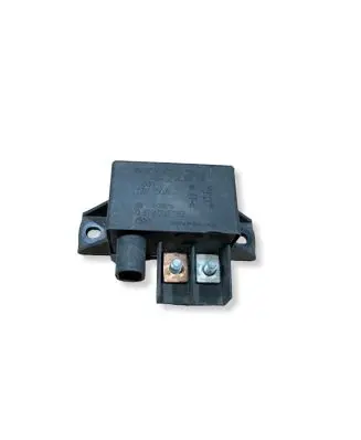 Mercedes-Benz E W211 Charging relay A0025426419 0332002167