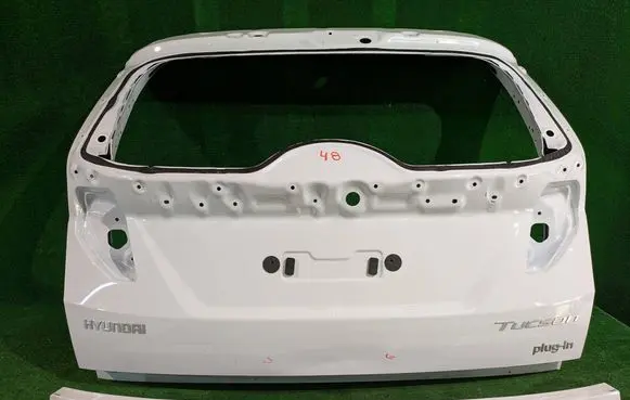 Hyundai Tucson IV NX4 Truck tailgate 