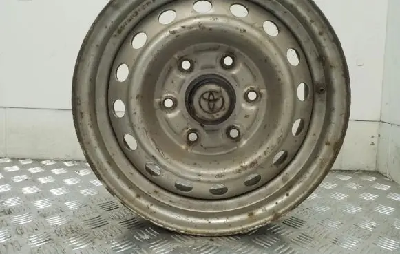 Toyota Hiace (H200) R15 steel rim 