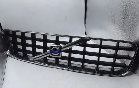 Volvo XC90 Front grill 8620641