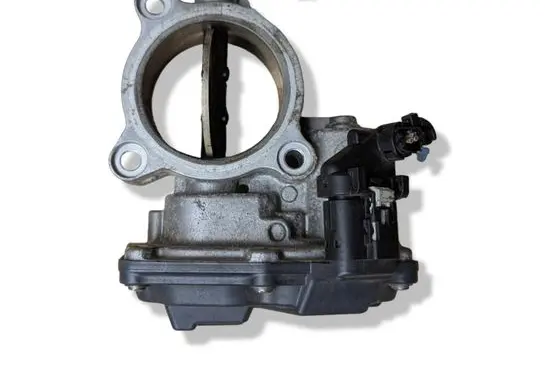 BMW 5 F10 F11 Throttle valve 13547810752 7810752