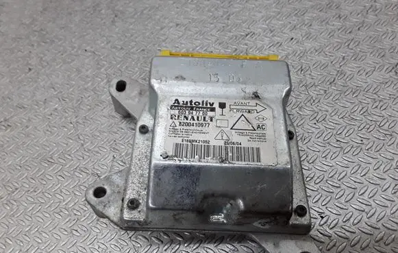 Renault Laguna II Airbag control unit/module 603947700 8200410977