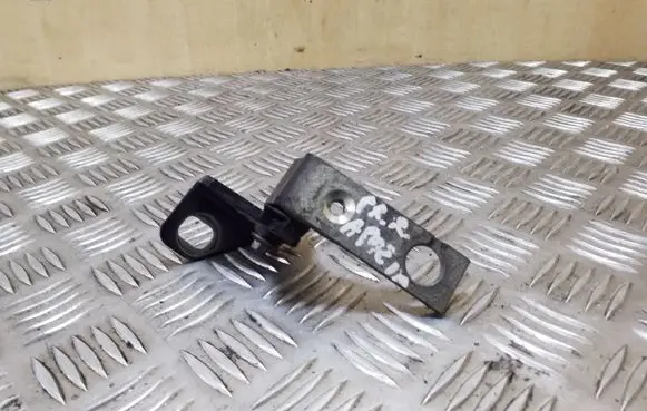 Ford Galaxy Front door lower hinge A046575