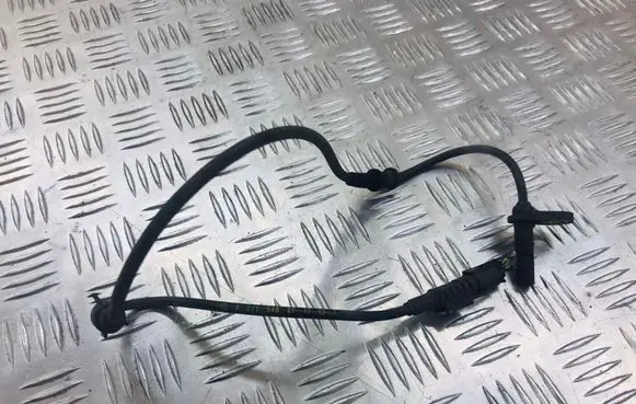 Mercedes-Benz E W211 ABS brake wheel speed sensor A2115402917