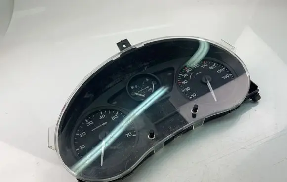 Citroen Berlingo Speedometer (instrument cluster) 9801642280
