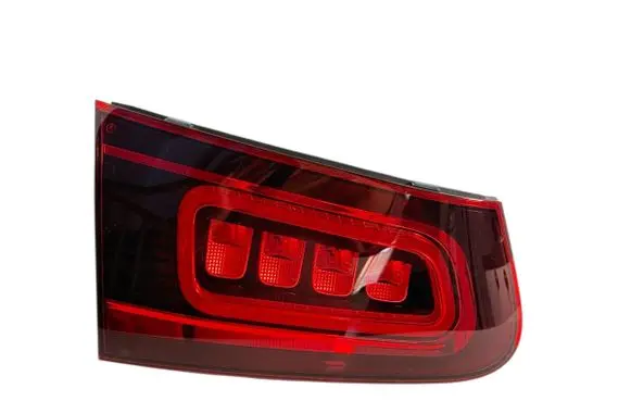 Tailgate rear/tail lights