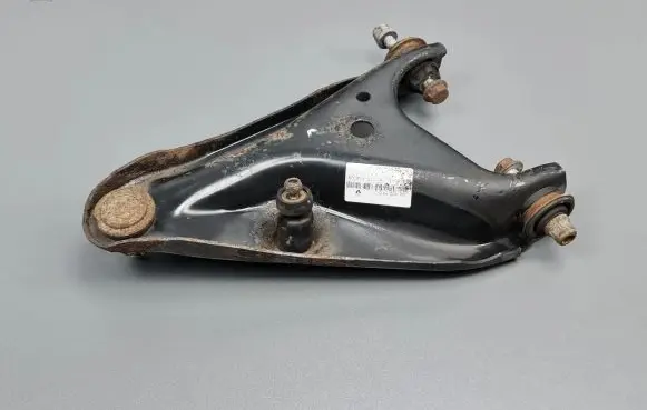Dacia Sandero II Front lower control arm/wishbone 545006623R