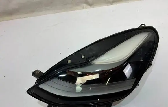 Tesla Model Y Headlight/headlamp