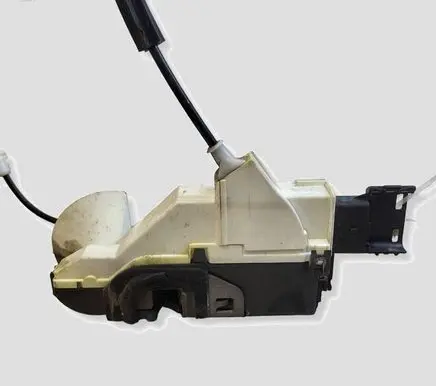 Citroen C5 Front door lock PSA574388 5020M1858J8