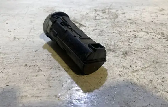 Dodge Challenger Engine start stop button switch 68185801AC T01Z43225E1705 WL1528700C2B