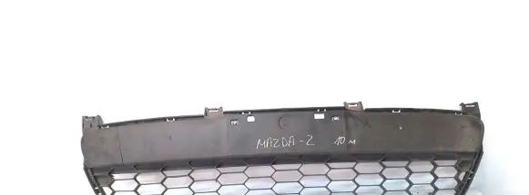 Mazda 2 Front bumper lower grill D65150A11