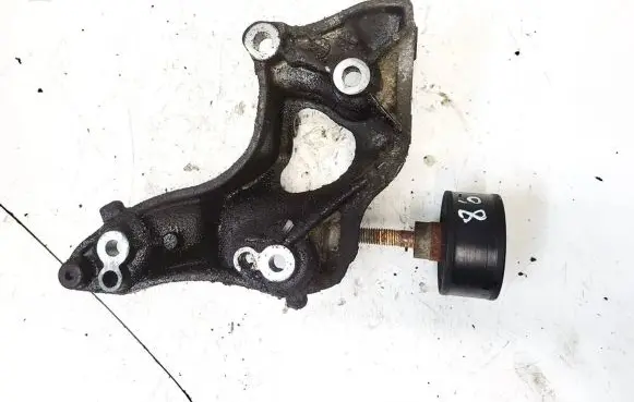 Citroen Jumpy Engine mounting bracket