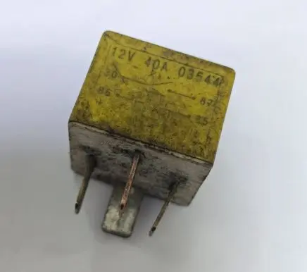Renault Laguna I Other relay 12V40A03544