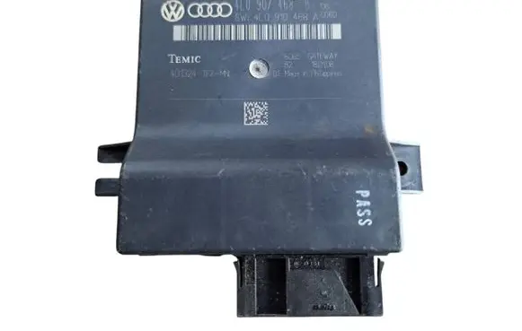 Audi A6 S6 C6 4F Gateway control module 4L0907468B 4L0910468A