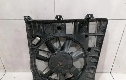 Ferrari FF Radiator cooling fan shroud