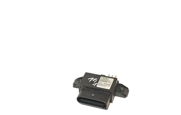 Audi A5 8T 8F Fuel injection pump control unit/module 8K0906093D 8K0906093 0549850