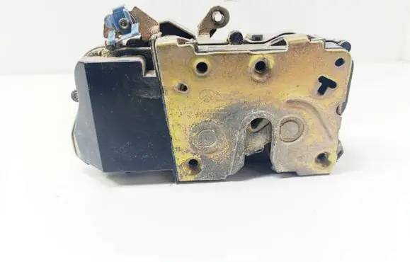 Peugeot Partner Front door lock 