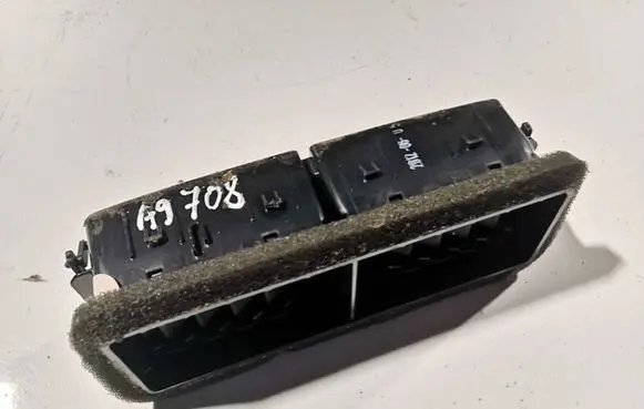 Cadillac ATS Dash center air vent grill