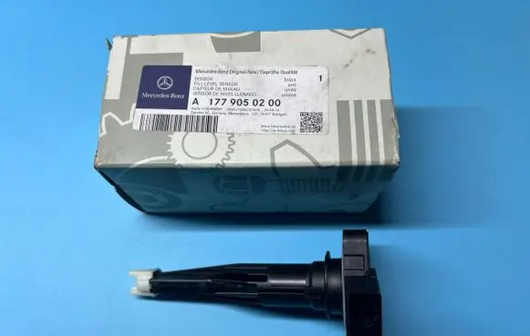 Mercedes-Benz GLC X253 C253 Oil level sensor A1779050200