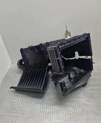 Volkswagen Touran II Interior heater climate box assembly housing 52422873