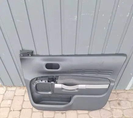 Citroen C4 Cactus Front door card panel trim 98037156zd