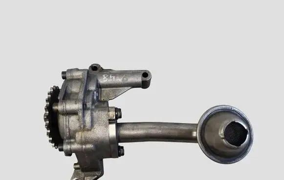 Volkswagen Caddy Oil pump 038115105C