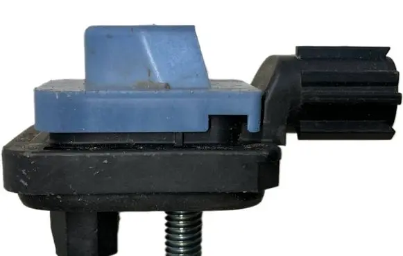 Toyota Yaris XP210 Airbag deployment crash/impact sensor OYT25753 8983A-0D010