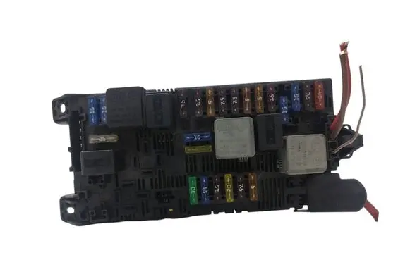 Mercedes-Benz E W211 Fuse module 2115453901