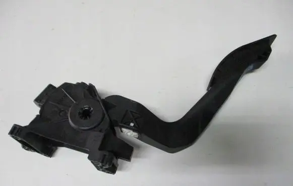 BMW 2 Active Tourer U06 Accelerator throttle pedal 51942423