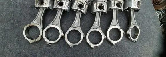 Infiniti QX70 S51 Piston with connecting rod 942390
