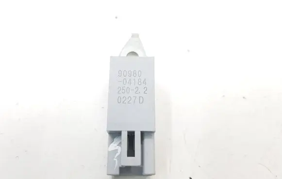 Lexus GS 300 350 430 450H Aerial antenna filter 9098004184