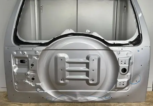 Mitsubishi Pajero Truck tailgate 
