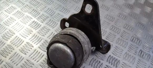 Ford Mondeo Mk III Engine mount bracket 1S716F012