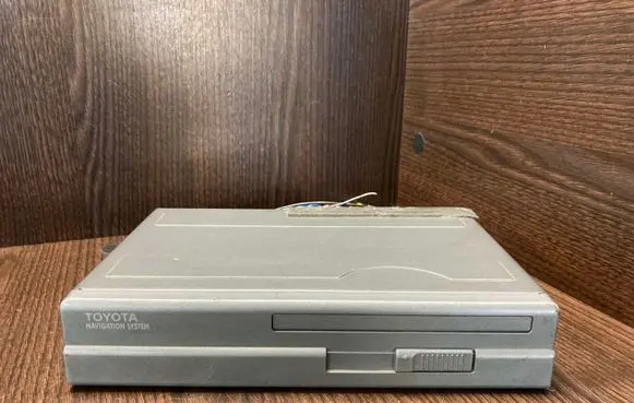 Navigation unit CD/DVD player
