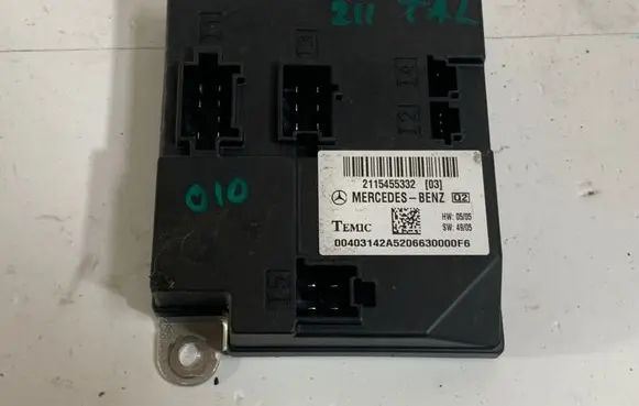 Mercedes-Benz E W211 Comfort/convenience module 2115455332 A2115455332