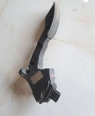 Toyota Avensis T270 Accelerator throttle pedal 7811002020 7959267266
