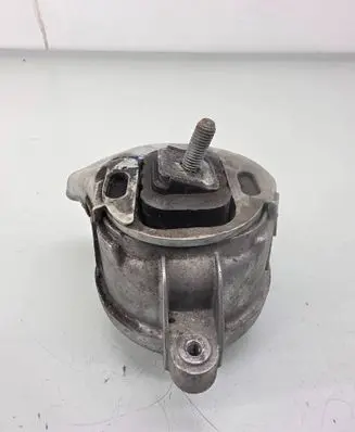 BMW M3 F80 Engine mount bracket 