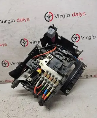 Audi Q7 4L Fuse module 7L0937548C