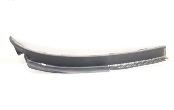 Volkswagen PASSAT B4 Wiper trim 357853830B
