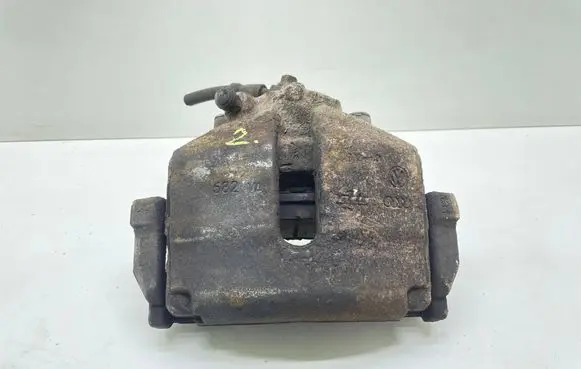 Volkswagen Touran II Front brake caliper