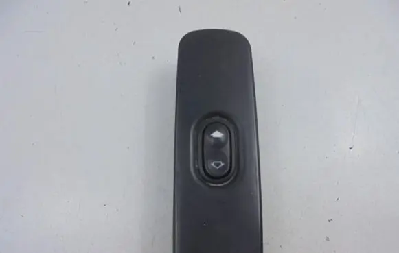 Ford Scorpio Electric window control switch 92GBA04500DA